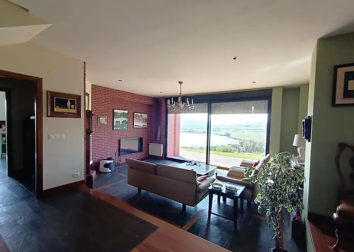 Casa Con Piscina En Ajo - Arranadas